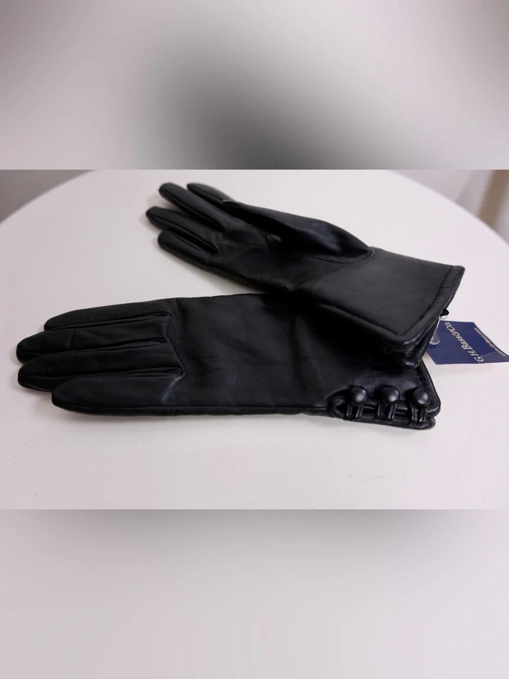 NWT G.H. Bass & Co. Black Genuine Leather Gloves Size Small MSRP $90